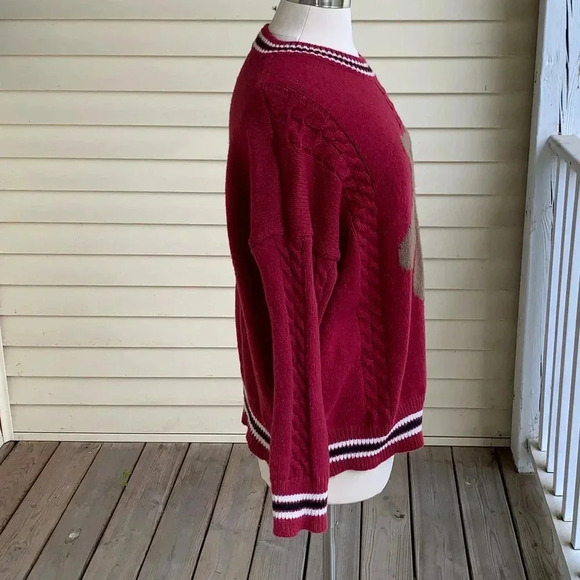 NWT Romwe Cartoon Bear Red Cable Knit Sweater Size Medium Teddy Academia New - Picture 4 of 8